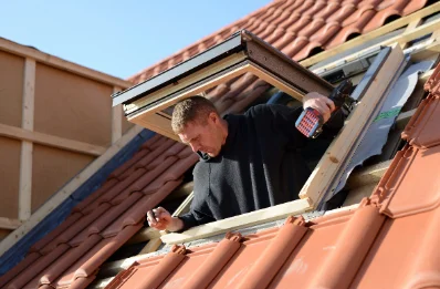 Pose de fenêtres de toit Velux à Luigny